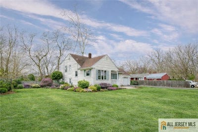 /international/us/499-old-stage-road-spotswood-nj-110105796889/
