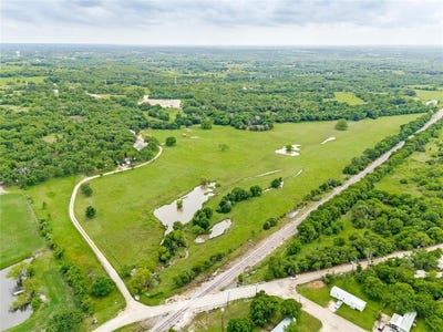 /international/us/2900-county-road-317-cleburne-tx-110107746193/