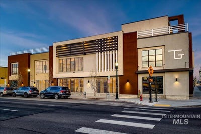 /international/us/1424-w-front-st-boise-id-110107856580/