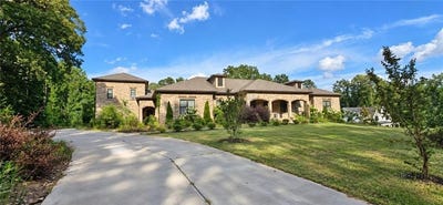 /international/us/1380-elva-drive-sw-atlanta-ga-110120489089/