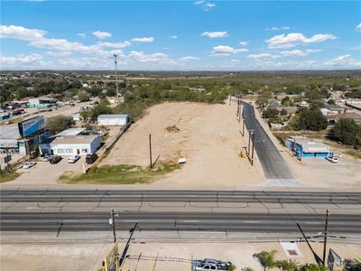 /international/us/us-highway-83-roma-tx-110081997283/