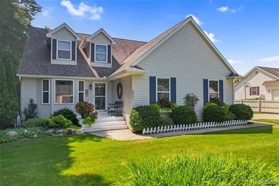 /international/us/8351-rustic-trail-argentine-twp-mi-110120772982/