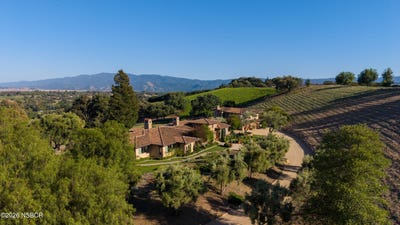 /international/us/2553-santa-barbara-avenue-los-olivos-ca-110107940621/