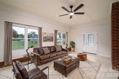 /international/us/1081-redleaf-trail-lincolnton-nc-110119932553/