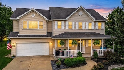 /international/us/9479-boxwood-drive-clarence-center-ny-110109872932/