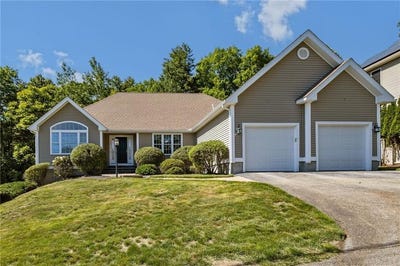 /international/us/125-west-road-cumberland-ri-110108917019/