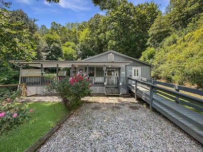 /international/us/333-round-hill-rd-bryson-city-nc-110101580643/