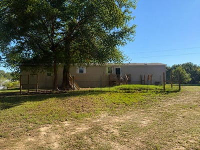 /international/us/8694-county-road-3814-athens-tx-110120509621/