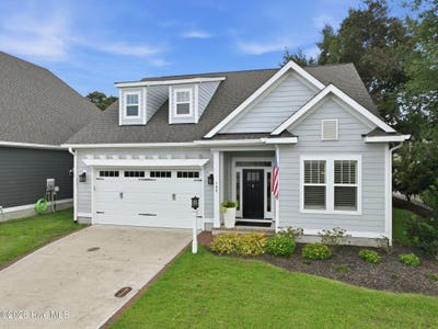 /international/us/100-sea-grove-lane-beaufort-nc-110119795200/