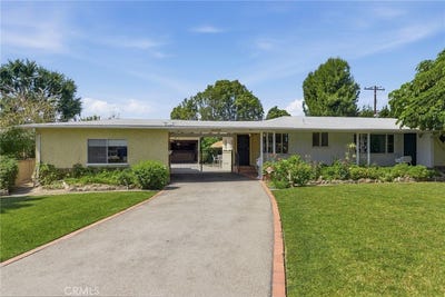 /international/us/8104-valdina-drive-downey-ca-110108299821/