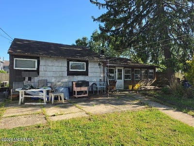 /international/us/915-woodland-avenue-west-belmar-nj-110108032709/