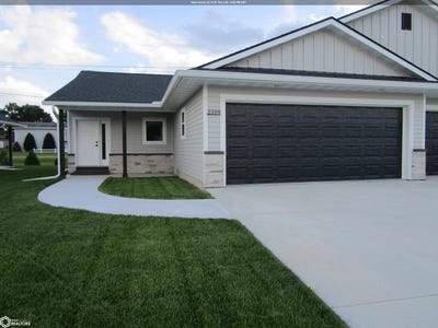/international/us/2311-heritage-lane-iowa-falls-ia-110096710535/