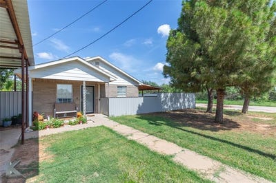 /international/us/413-s-5th-street-coahoma-tx-110101074987/