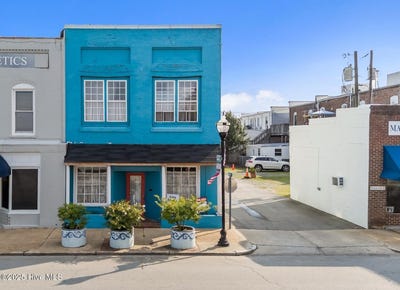 /international/us/106-w-anderson-street-selma-nc-110099309627/