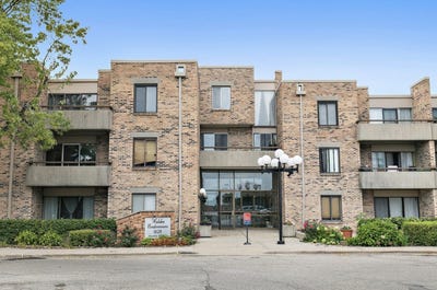 /international/us/1926-prairie-square-schaumburg-il-110107038149/