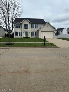 /international/us/82-stonesthrow-drive-berea-oh-110107883523/