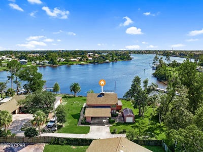 /international/us/208-s-star-avenue-panama-city-fl-110110230380/