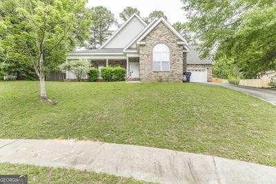 /international/us/211-cade-terrace-warner-robins-ga-110107988711/