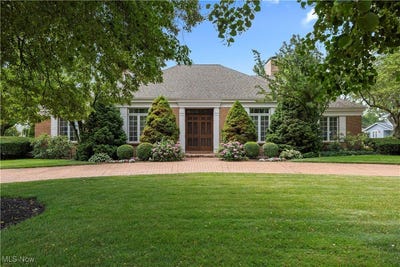 /international/us/1711-willow-drive-sandusky-oh-110100895942/