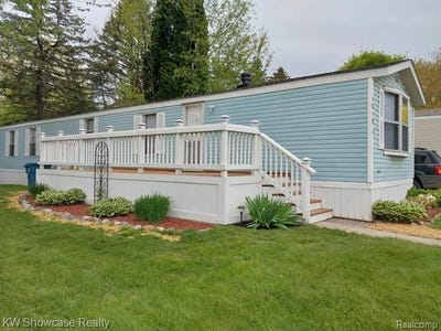 /international/us/1819-aldrin-court-milford-twp-mi-110107847637/