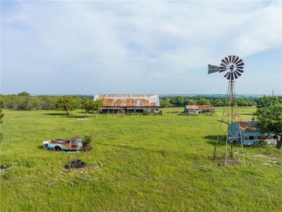 /international/us/16401-cedar-rock-parkway-crawford-tx-110108490991/