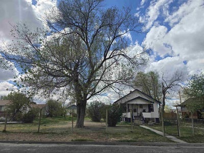 /international/us/171-n-iowa-avenue-guernsey-wy-110107394206/