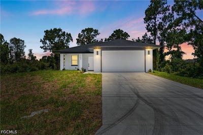 /international/us/4628-laura-avenue-n-lehigh-acres-fl-110120417878/