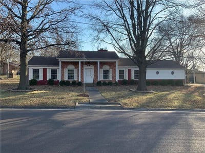 /international/us/7-w-garfield-street-iola-ks-110105087394/