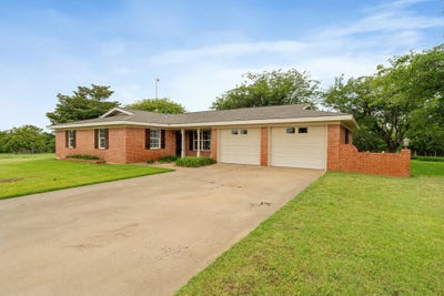 /international/us/1802-county-road-428-stephenville-tx-110120456395/