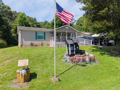 /international/us/330-westmoreland-court-seymour-tn-110108548645/