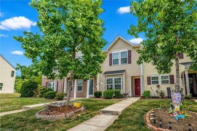 /international/us/1166-brooksridge-way-whitsett-nc-110119455915/