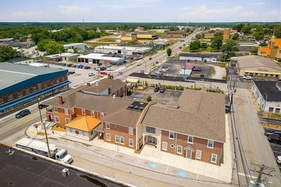 /international/us/29-taylor-avenue-crossville-tn-110108192664/
