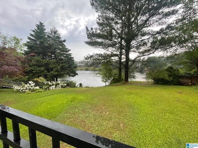 /international/us/681-treymoor-lake-circle-hoover-al-110107753455/