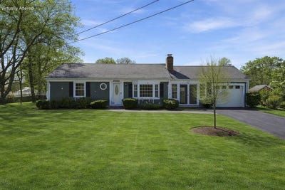 /international/us/71-clifford-street-south-yarmouth-ma-110105360440/