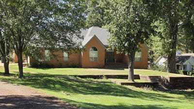 /international/us/124-gwen-road-senatobia-ms-110110342865/