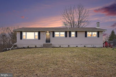/international/us/2430-new-hanover-square-road-gilbertsville-pa-110106527089/