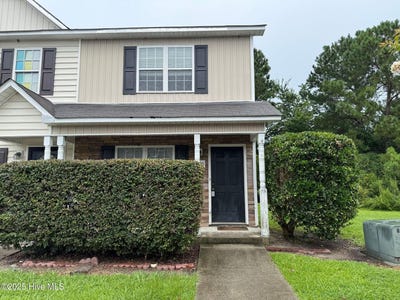 /international/us/7000-banister-loop-jacksonville-nc-110101401980/