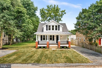 /international/us/321-w-j-street-purcellville-va-110100590440/