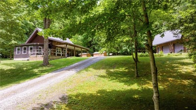 /international/us/278-log-cabin-lane-south-new-berlin-ny-110108890381/