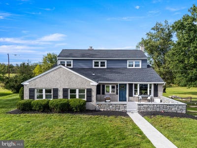 /international/us/609-centennial-street-schwenksville-pa-110120153437/