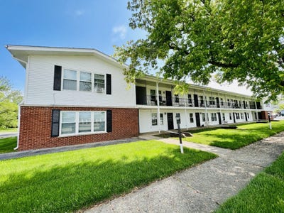 /international/us/575-berry-avenue-grayslake-il-110106770894/