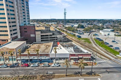 /international/us/1423-25th-avenue-gulfport-ms-110090429518/