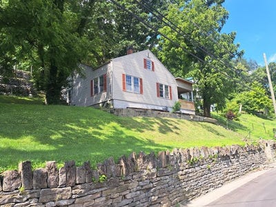 /international/us/242-w-third-street-maysville-ky-110105384047/