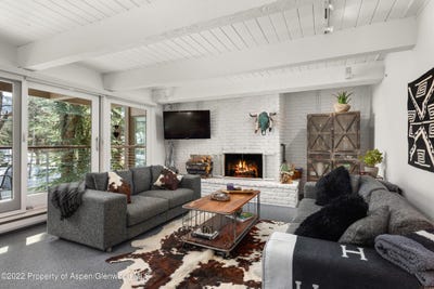 /international/us/1034-e-cooper-avenue-aspen-co-110075612109/