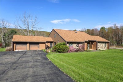 /international/us/1053-chambers-road-horseheads-ny-110108607782/