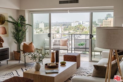 /international/us/1155-n-la-cienega-west-hollywood-ca-110110216209/
