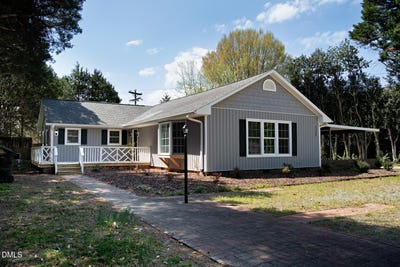 /international/us/2234-saddle-club-road-burlington-nc-110107054955/