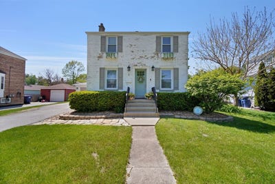 /international/us/6-iroquois-drive-clarendon-hills-il-110108196599/