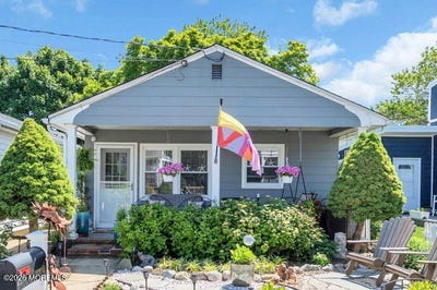 /international/us/122-inskip-avenue-ocean-grove-nj-110108607557/
