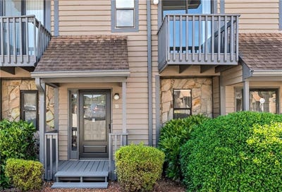 /international/us/240-vista-circle-winston-salem-nc-110109032265/